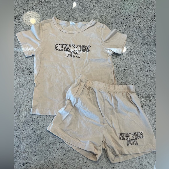 SHEIN Other - SHEIN New York Outfit Size 7